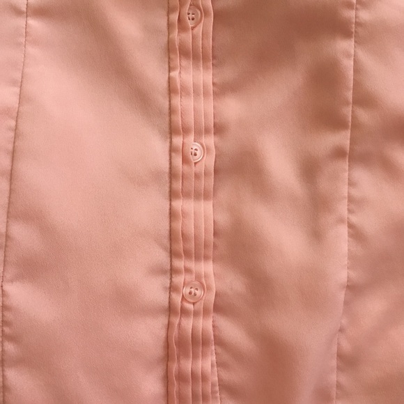 No sleeve pink ruffle button-up blouse - Picture 4 of 5
